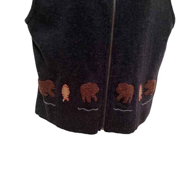 Woolrich Women’s Navy Blue Full Zip 100% Wool Vest Embroidered Bear Fish Medium - Picture 5 of 8